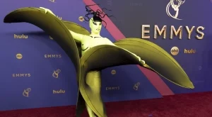 Вижте кой бяха най-зле облечените звезди на наградите "Еми"