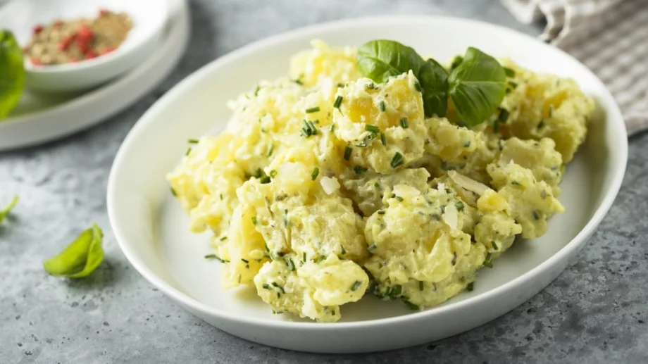 Колко дълго да варите картофите за картофена салата