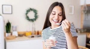 5 големи ползи от яденето на кисело мляко (+ как да разберете, че е истинско)