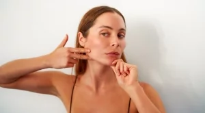 С този ежедневен масаж ще изглеждате като 20-годишни (ВИДЕО)