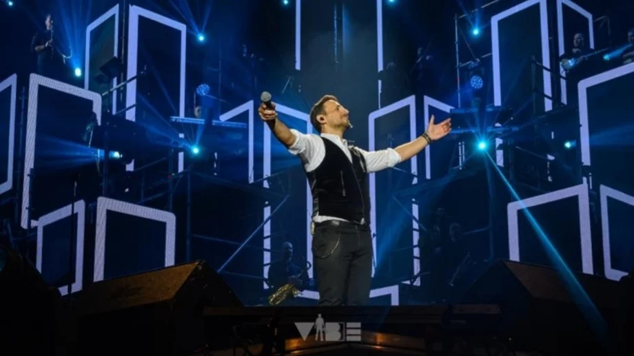 Никос Вертис отново разпродаде концерта си в София