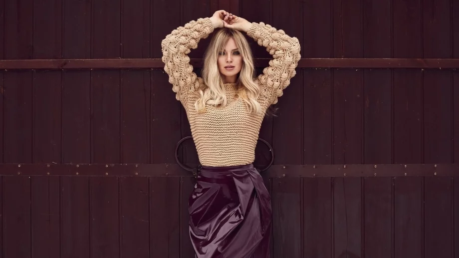 5 начина да носите пуловер с пола, перфектната комбинация за есента
