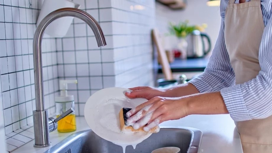 Ето колко често трябва да сменяте кухненската си гъба 