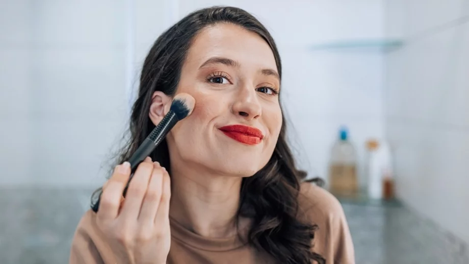 Правилният ред на нанасяне на грим