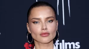 След голяма пауза: Адриана Лима се завръща във Victoria's Secret