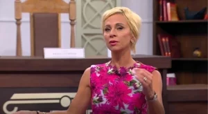 Вижте новата луксозна кола на Нана Гладуиш (ВИДЕО)