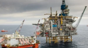 Норвежки съд отхвърли жалба срещу разработването на петролни и газови находища
