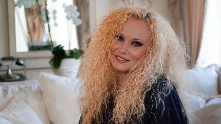 Наталия Симеонова: Простих на Денис, обичам го