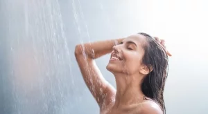 5 чудеса, които студеният душ може да направи за вашата кожа