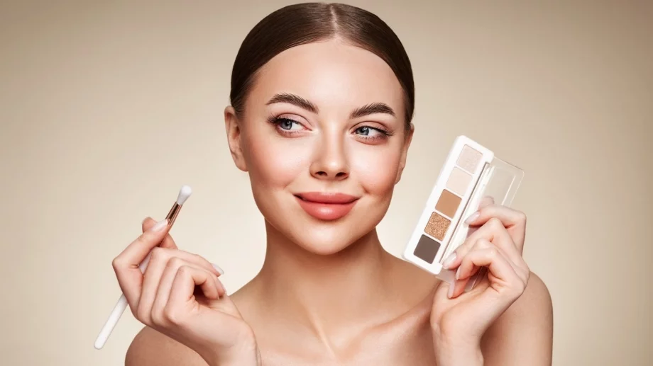 Как да изглеждаме по-елегантни само с помощта на грима (СНИМКИ)