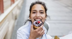 Научете на какво се дължи влечението ни към сладко