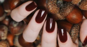 Кафявите нокти са популярни сега – ето 5 дизайна, които да опитате (СНИМКИ)