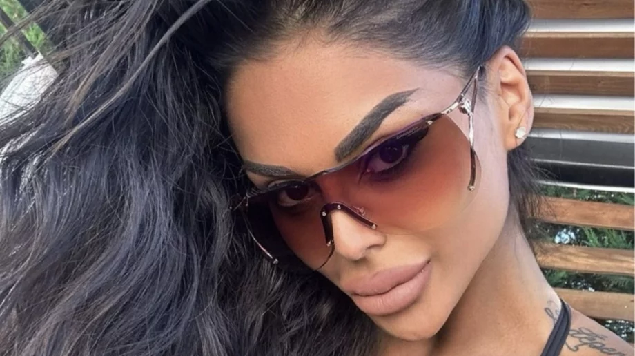 Ето как е изглеждала Теодора от "Биг Брадър" преди операциите (СНИМКА)