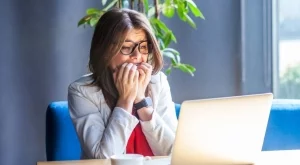 Ето как да спрете да гризете ноктите си веднъж завинаги 