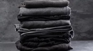 7 съвета за пране на тъмни дрехи, за да НЕ избледняват