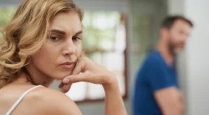 Бруталните причини толкова много силни жени да са със слаби мъже