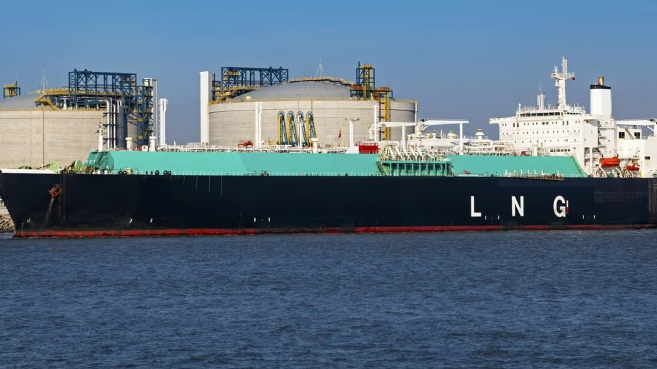 Защо Германия блокира доставка на руски втечнен газ