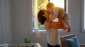 Трениране след бременност: Какво можете да правите и какво не (5 примерни упражнения)