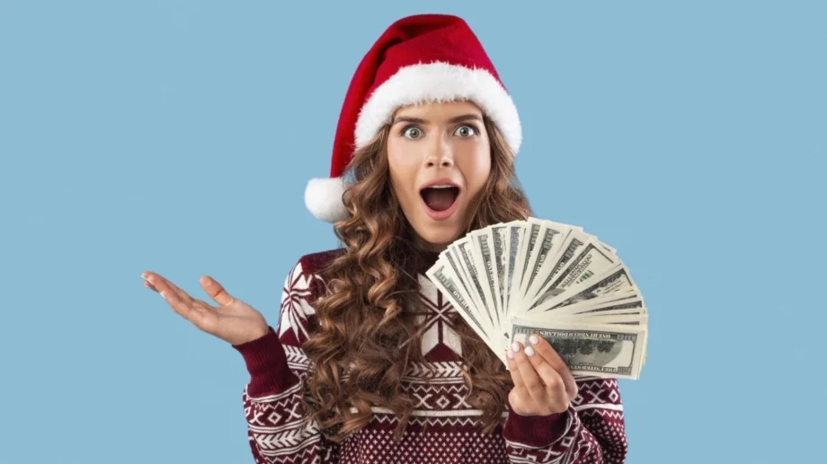 Тези 3 зодии ще се отрупат с пари през декември 2024