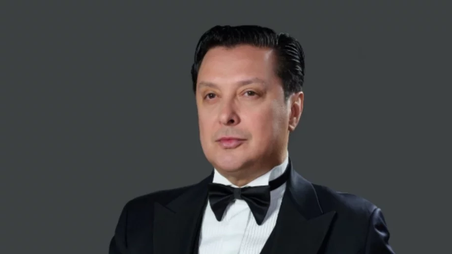 Васил Петров празнува 30 години на сцената с голям концерт