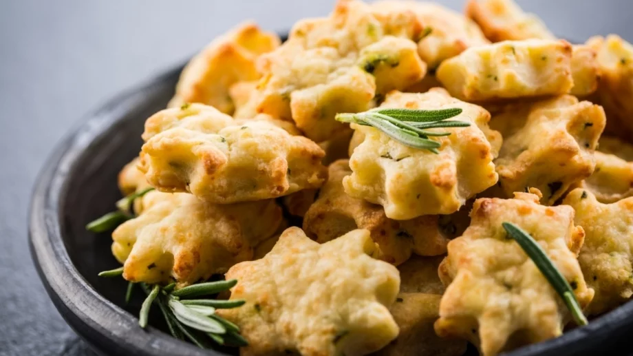 Хрупкави и вкусни - пармезанови соленки