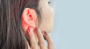 Специалисти: Започнете да почиствате кожата зад ушите! Ето защо