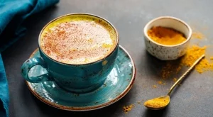 Пийте кафе с куркума за отслабване и други ползи