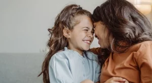 Как да насърчите доброта и увереност у децата си