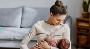 10 погрешни схващания за кърменето, на които много жени все още вярват