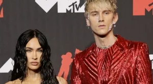 Бременната Меган Фокс се е разделила с годеника си