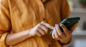 4 неща, които да НЕ правите, когато ви пише бивш