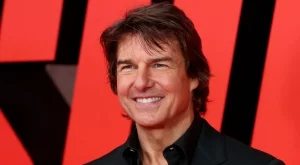 Том Круз получи отличие от Военноморските сили на САЩ 