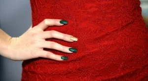 Как да изберем лак за нокти за празниците