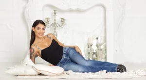 Най-накрая призна: Черната Златка с тайна връзка от 3 години