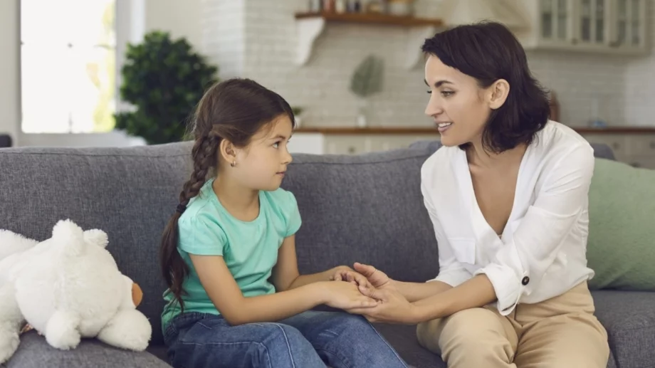 6 важни фрази, на които трябва да научите децата си от малки