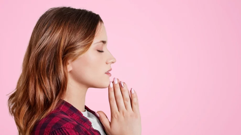 На тези 3 зодии молитвите ще се сбъднат до пролет 2025