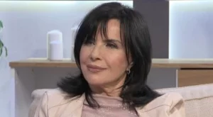 Кичка Бодурова се оплака, че са обрали дома ѝ