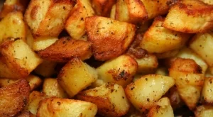 Картофите ще бъдат по-хрупкави и по-вкусни, ако ги изпечете с една проста съставка
