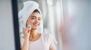 Започнете да използвате това вечер и ще забравите за пъпките и черните точки (ВИДЕО)