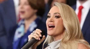 Кери Ъндърууд се появи с обувки на българска марка (ВИДЕО)