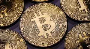 Коя централна банка ще инвестира в биткойн?