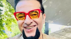 Евгени Минчев изригна срещу Азис (СНИМКА)