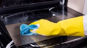 Фурната ще бъде искрящо чиста, ако използвате това - не е необходимо търкане