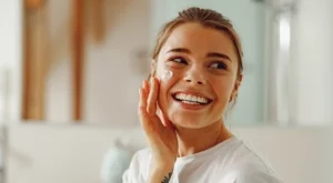 6 тенденции в грижата за кожата, които дерматолозите съветват да НЕ пробвате