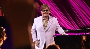 Въпреки здравословните проблеми: Елтън Джон пуска нов албум