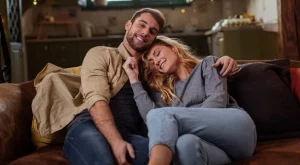 Двойките, които са наистина съвместими, имат тези 6 подсъзнателни черти