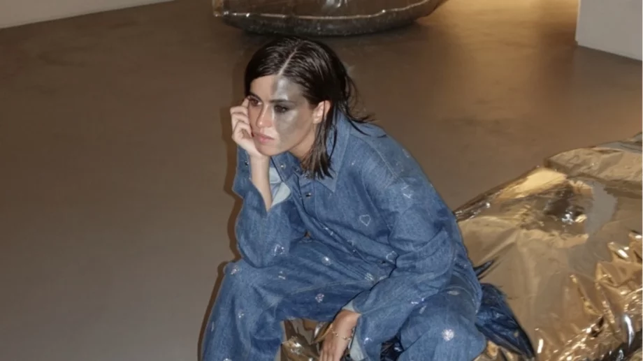 Прекарах години, криейки лицето си, а сега искам целият свят да го види (ВИДЕО)