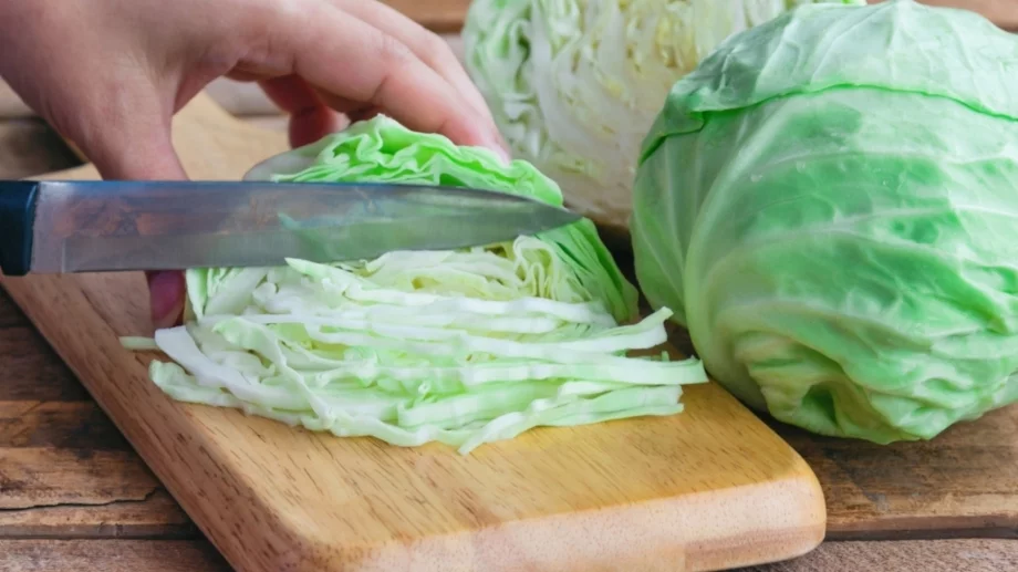 Как да измиете зелето, за да премахнете замърсяванията и пестицидите