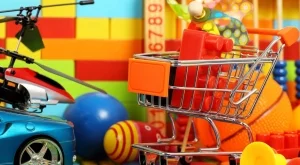 Съвети за безопасно използване на летящи играчки у дома и на открито