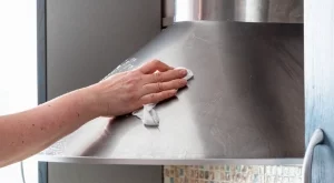 Как да премахнете драскотини от неръждаема стомана